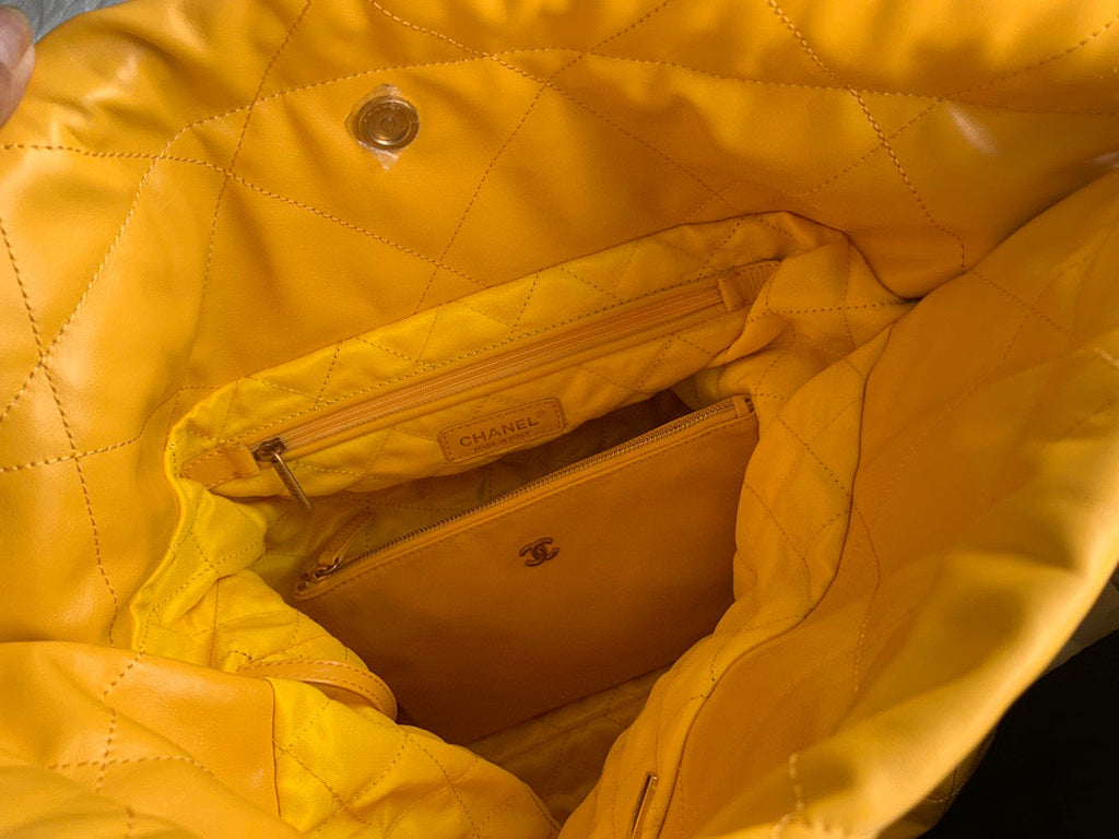 Chanel 22 Large Handbag AS3262 Shiny Calfskin Gold-Tone Metal Yellow