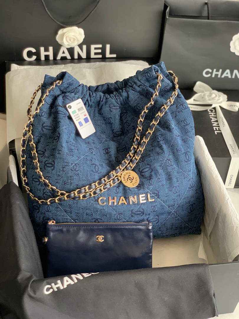 Chanel 22 Large Handbag AS3262 Clothes Gold-Tone Metal Blue