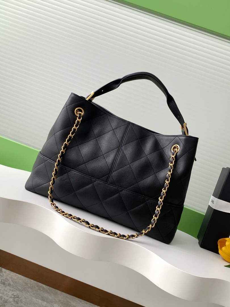 Chanel 25 Shopping Bag - Black Calfskin - AS5657