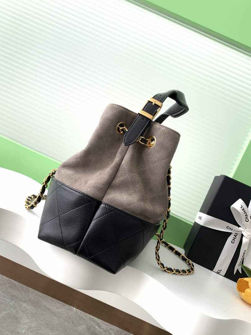 Chanel 25 Shopping Bag - Gray Suede Calfskin - AS5657