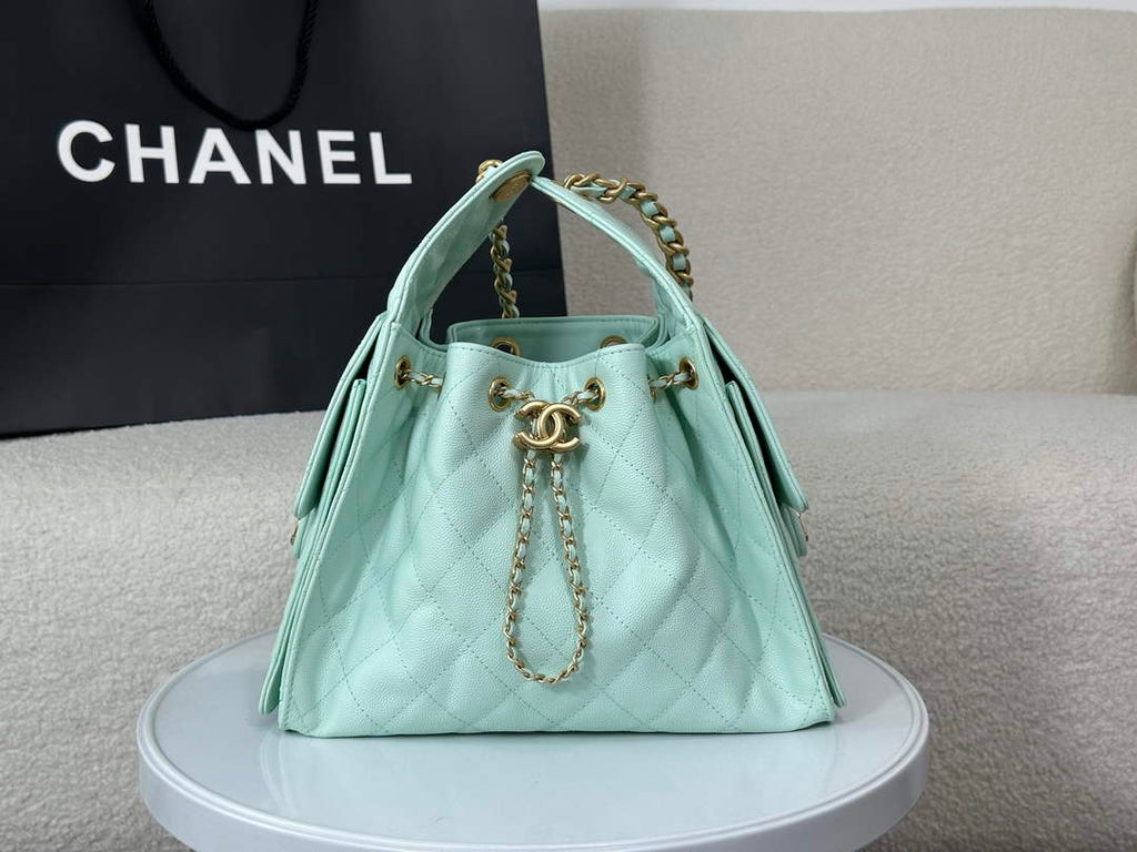 Chanel 25 small handbag, AS5293 Grained Calfskin Green - Default Title - View 1
