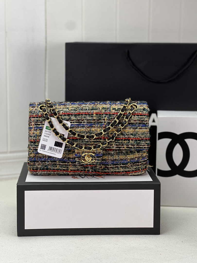 Chanel A01112 Classic Handbag Wool Tweed Gold-Tone Metal Beige Red - Default Title - View 1
