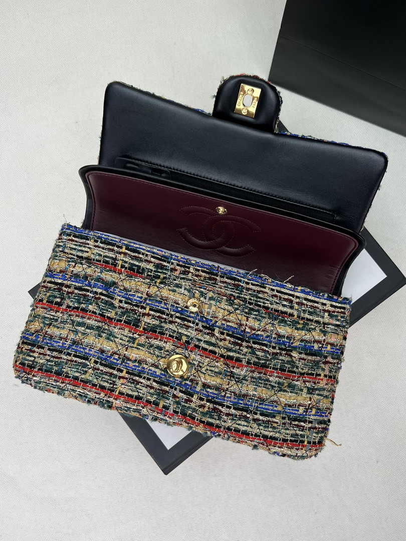 Chanel A01112 Classic Handbag Wool Tweed Gold-Tone Metal Beige Red - Default Title - View 6