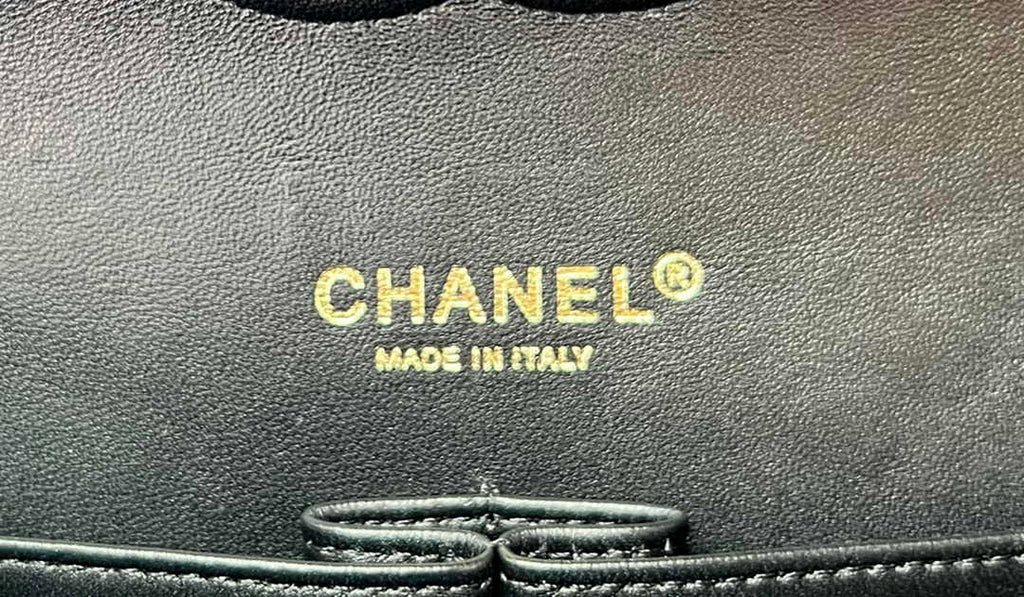 Chanel A01112 Classic Handbag Wool Tweed Gold-Tone Metal Black - Default Title - View 8