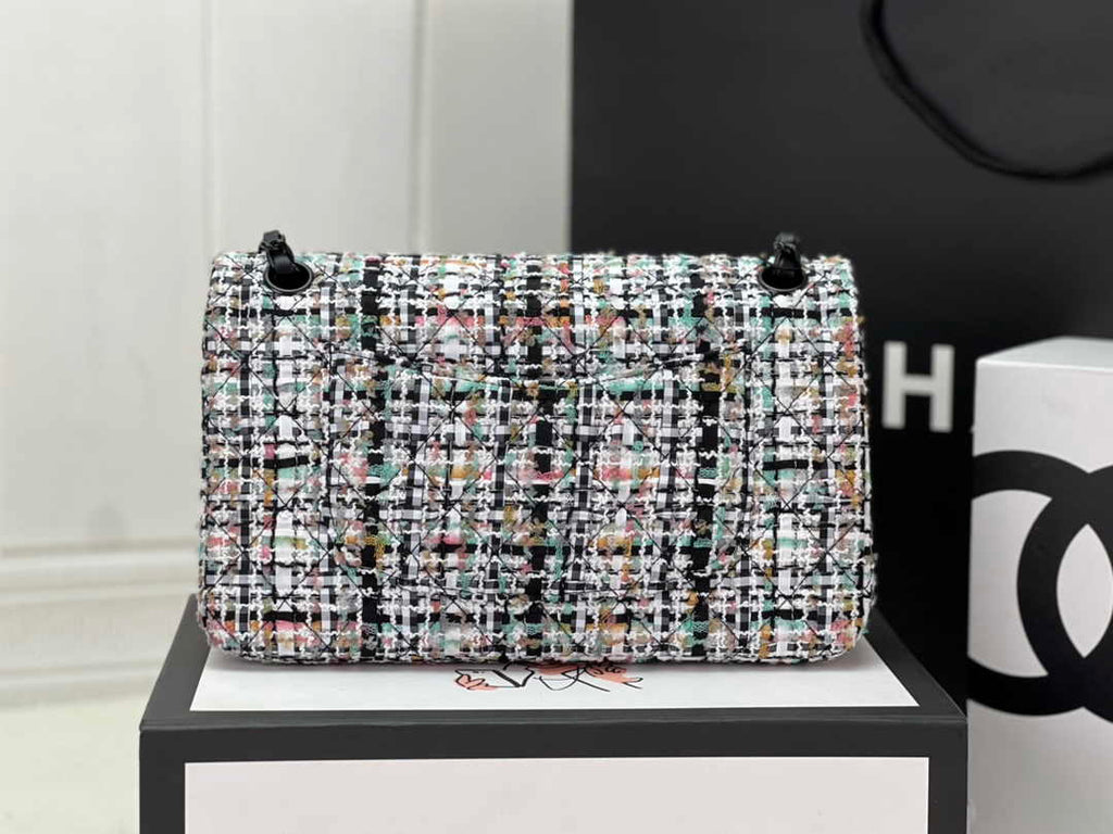 Chanel A01112 Classic Handbag Wool Tweed Gold-Tone Metal Beige Black - Default Title - View 3
