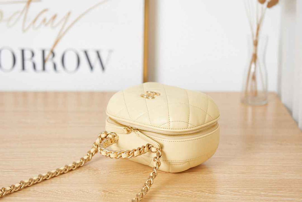 Chanel AS3066 Small Vanity Case Lambskin gold-tone metal Apricot