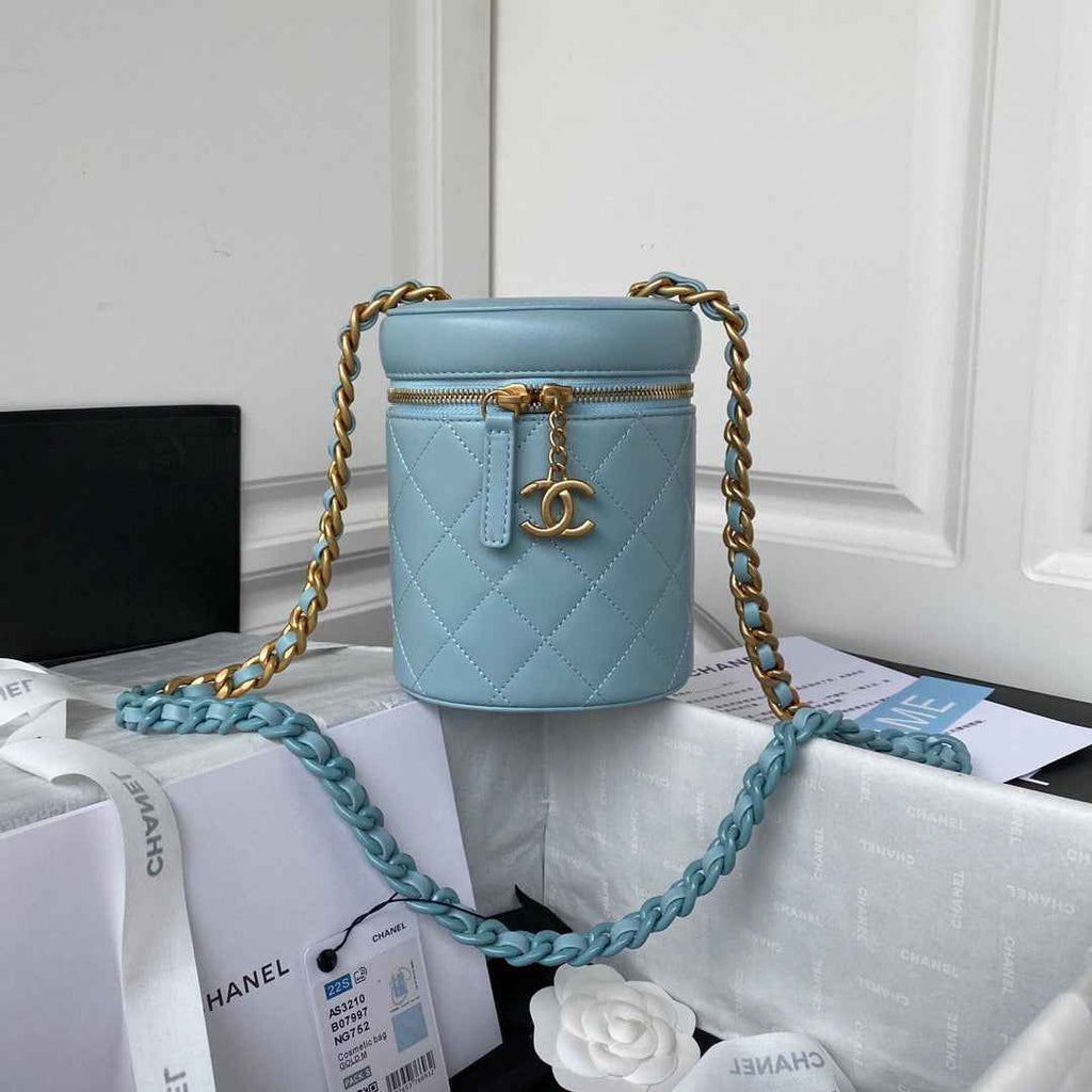 Chanel AS3210 Small Vanity Case Lambskin gold-tone Blue