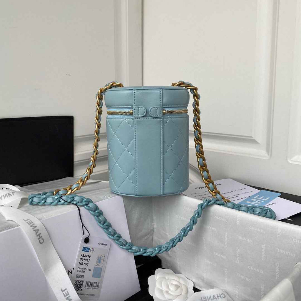 Chanel AS3210 Small Vanity Case Lambskin gold-tone Blue