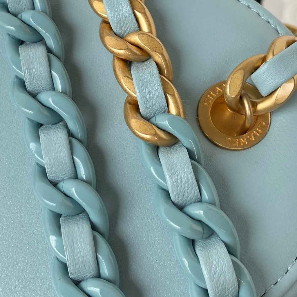 Chanel AS3210 Small Vanity Case Lambskin gold-tone Blue
