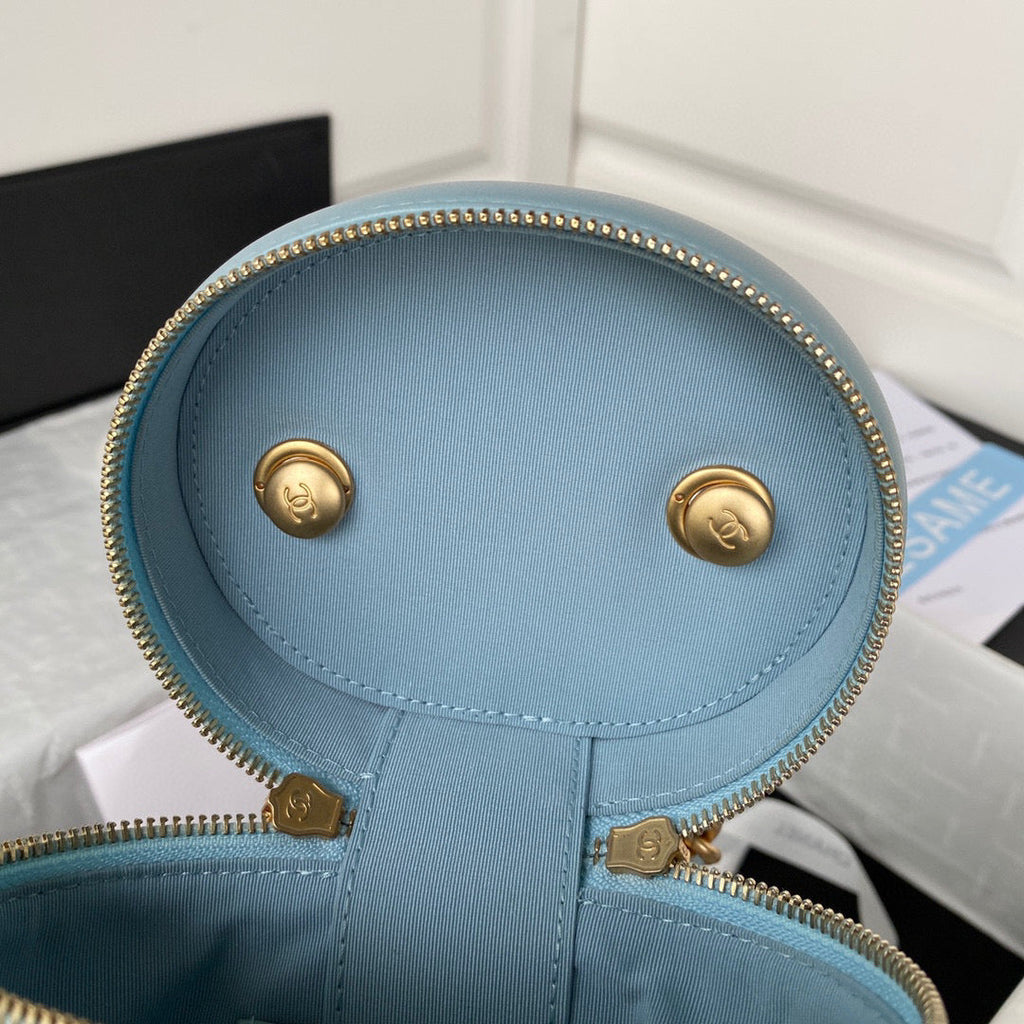 Chanel AS3210 Small Vanity Case Lambskin gold-tone Blue