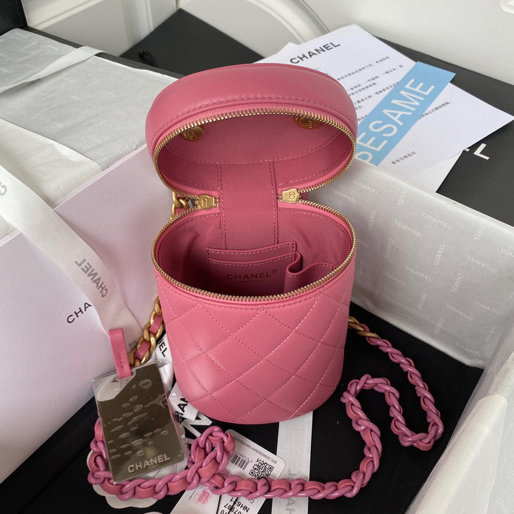 Chanel AS3210 Small Vanity Case Lambskin gold-tone Pink