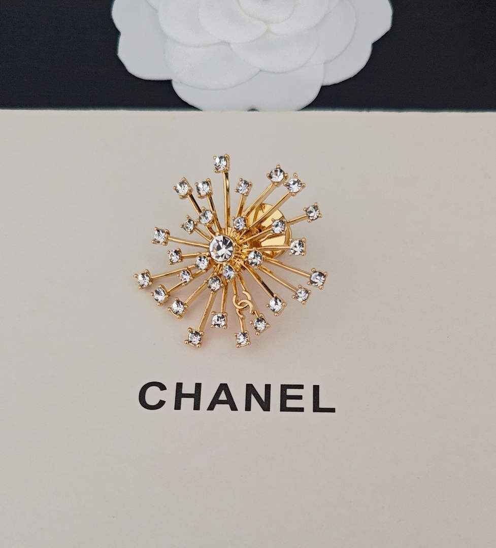 Chanel Brooch Jewelry J33420 - Default Title - View 3