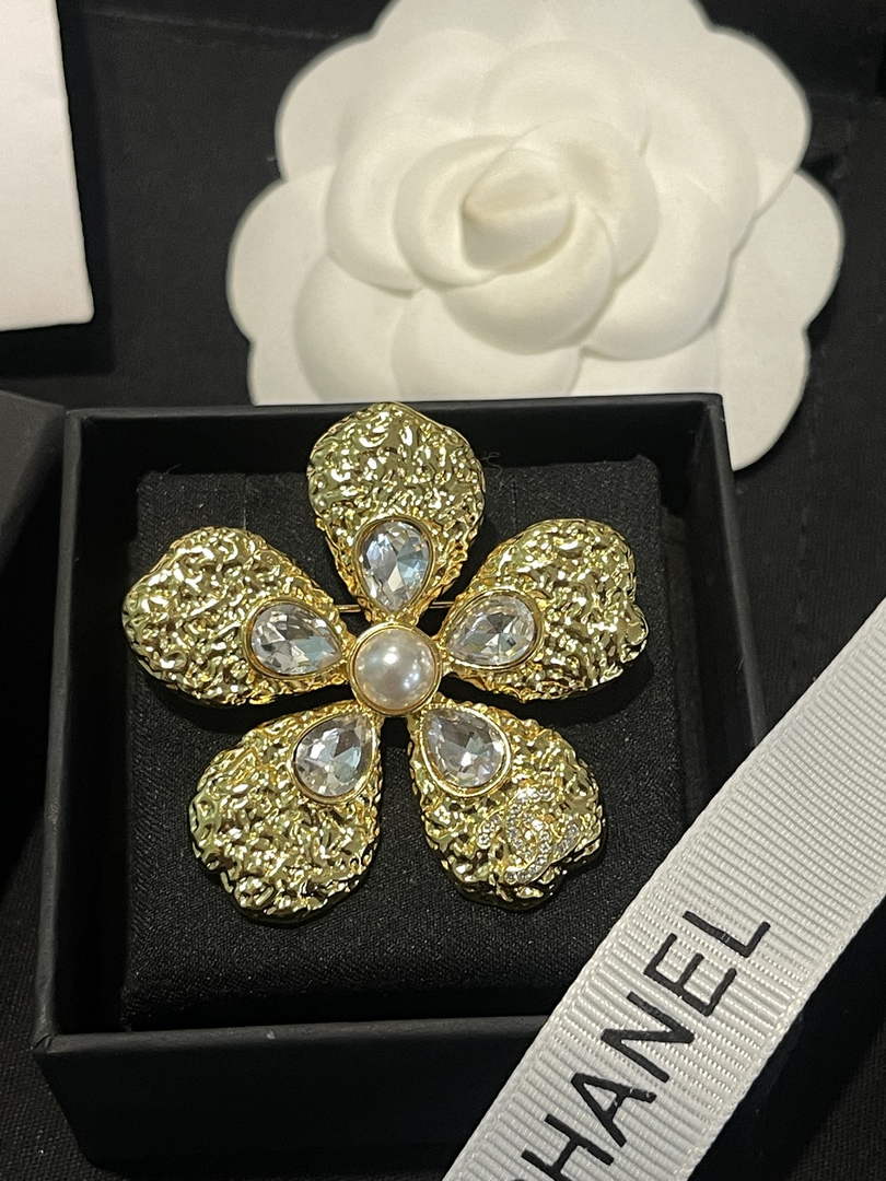 Chanel Brooch Jewelry J33420 - Default Title - View 9