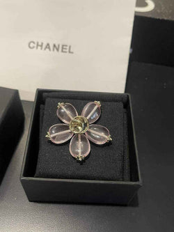Chanel Brooch Jewelry J33493 - Default Title - View 1