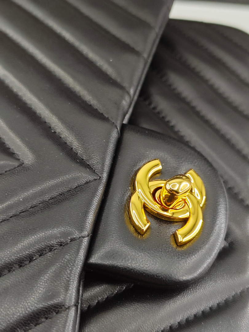 Chanel Classic Handbag, A01112 Black V Lambskin Gold - Default Title - View 5