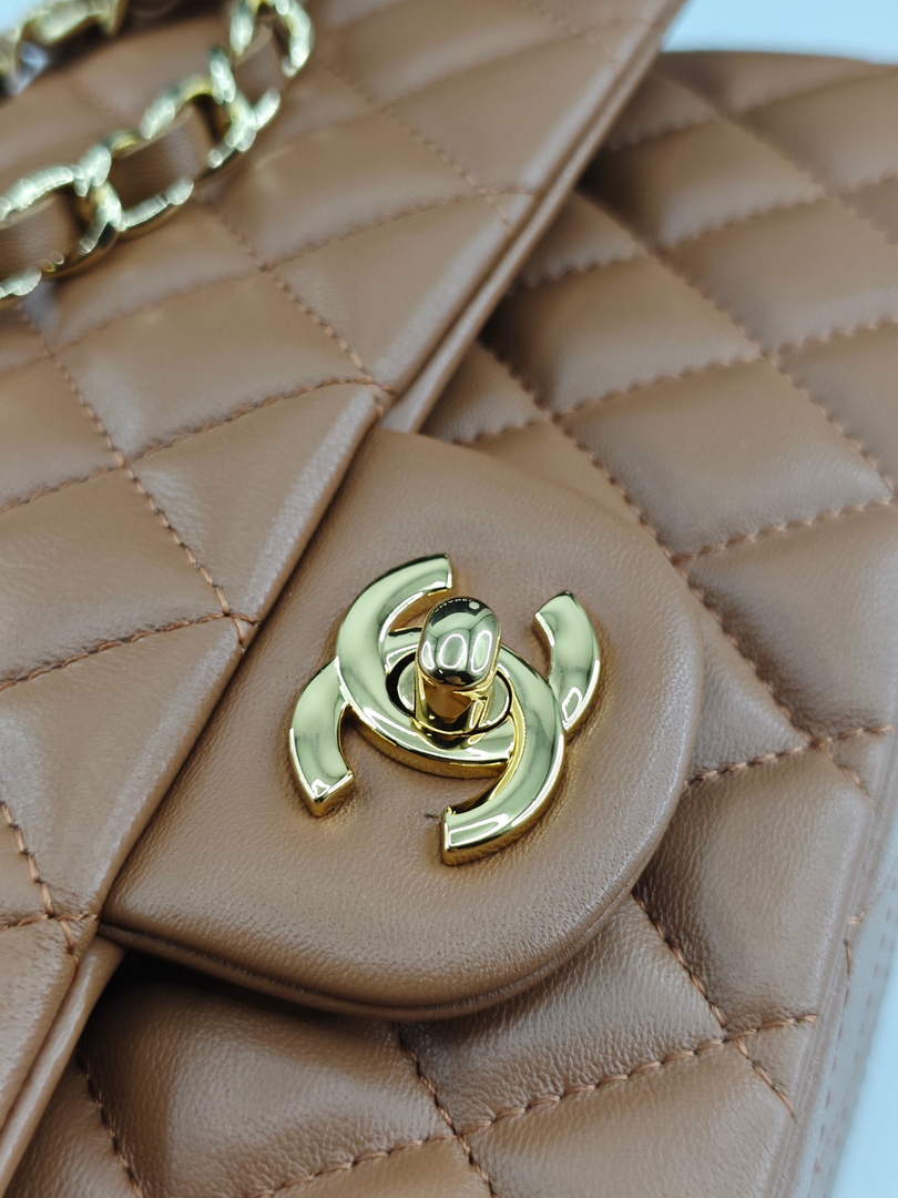 Chanel Classic Handbag, A01112 Brown Lambskin Gold - Default Title - View 7