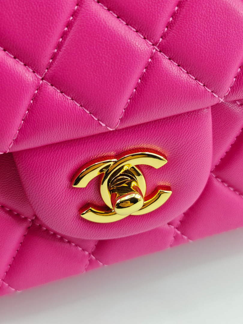 Chanel Classic Handbag, A01112 Plum Lambskin Gold - Default Title - View 4