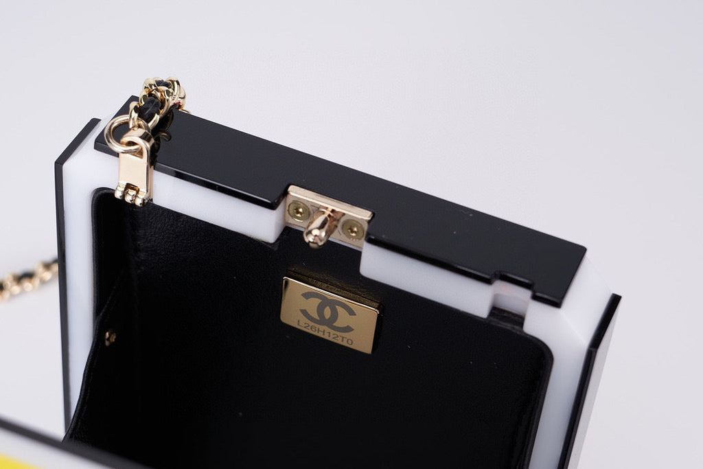 Chanel Iconic No.5 Perfume Plexiglass Bottle Crossbody Bag AS5341 - Default Title - View 6