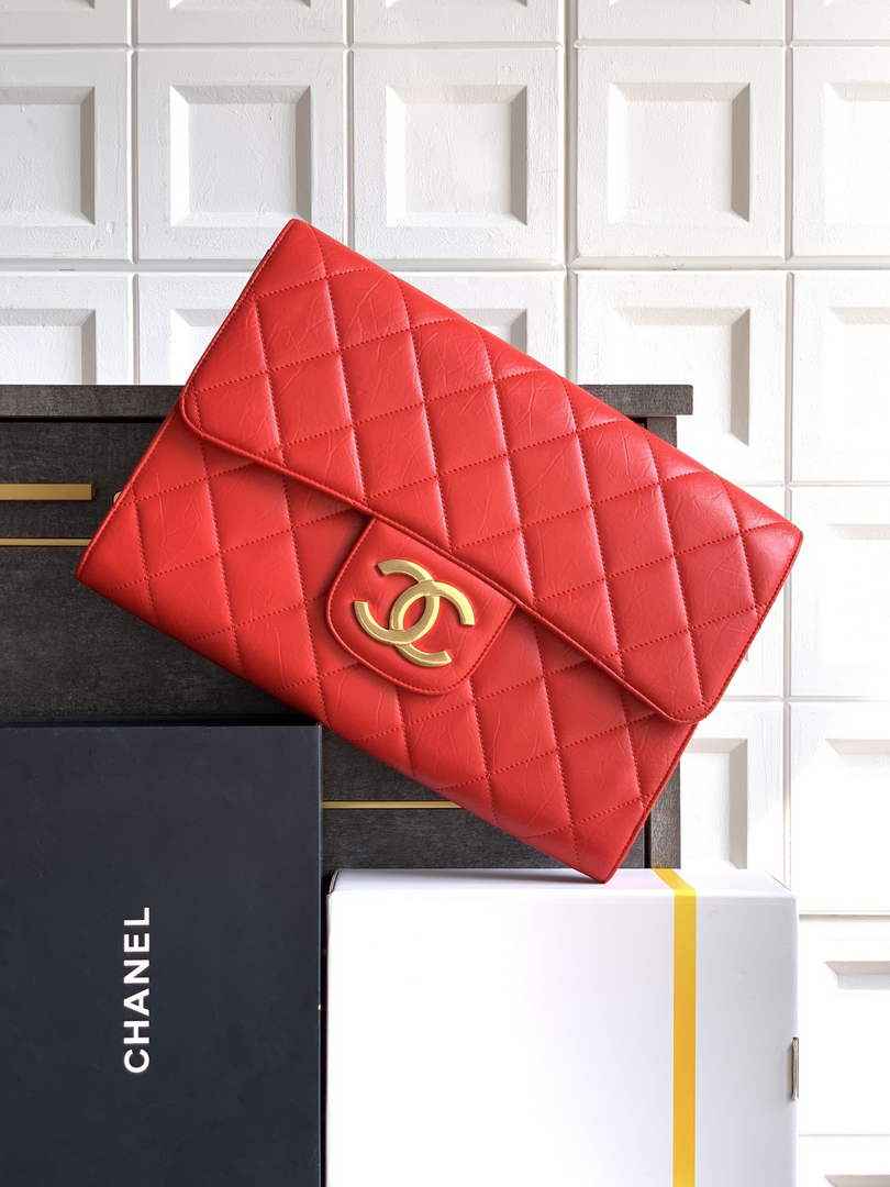 Chanel Large clutch,  Shiny crumpled calfskin, AP4944 red - Default Title - View 1
