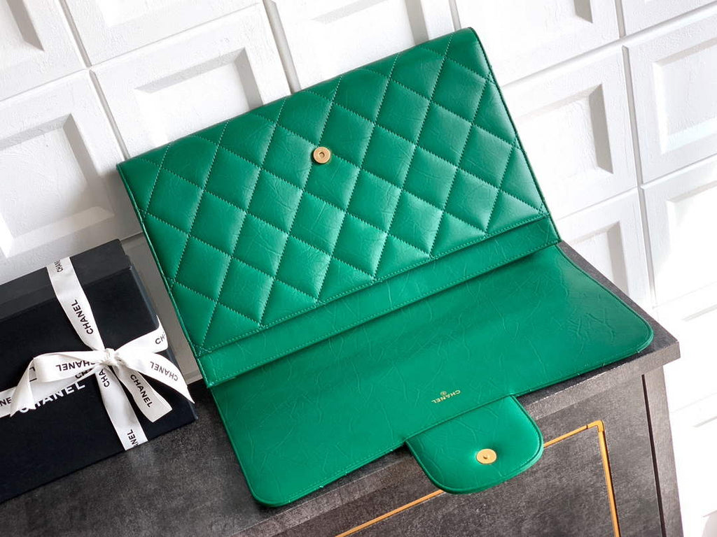 Chanel Large clutch,  Shiny crumpled calfskin, AP4944 green - Default Title - View 6