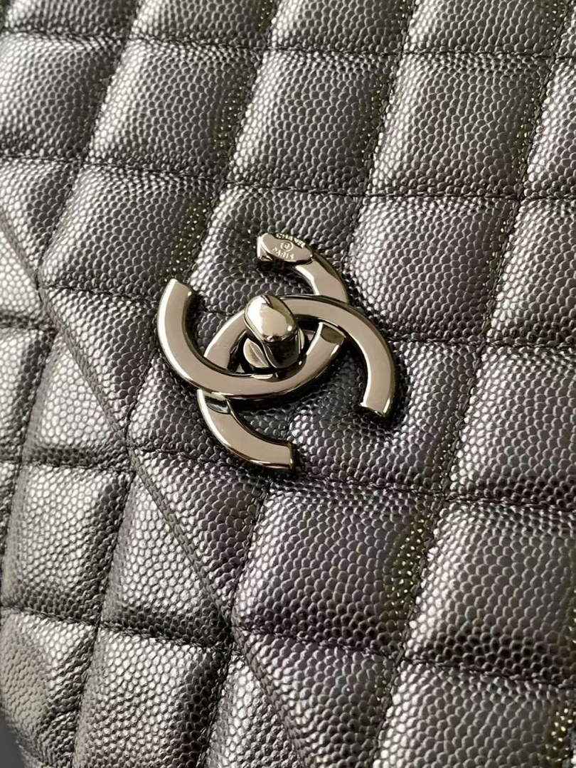 Chanel Large Flap bag with top handle A92991, Black calfskin