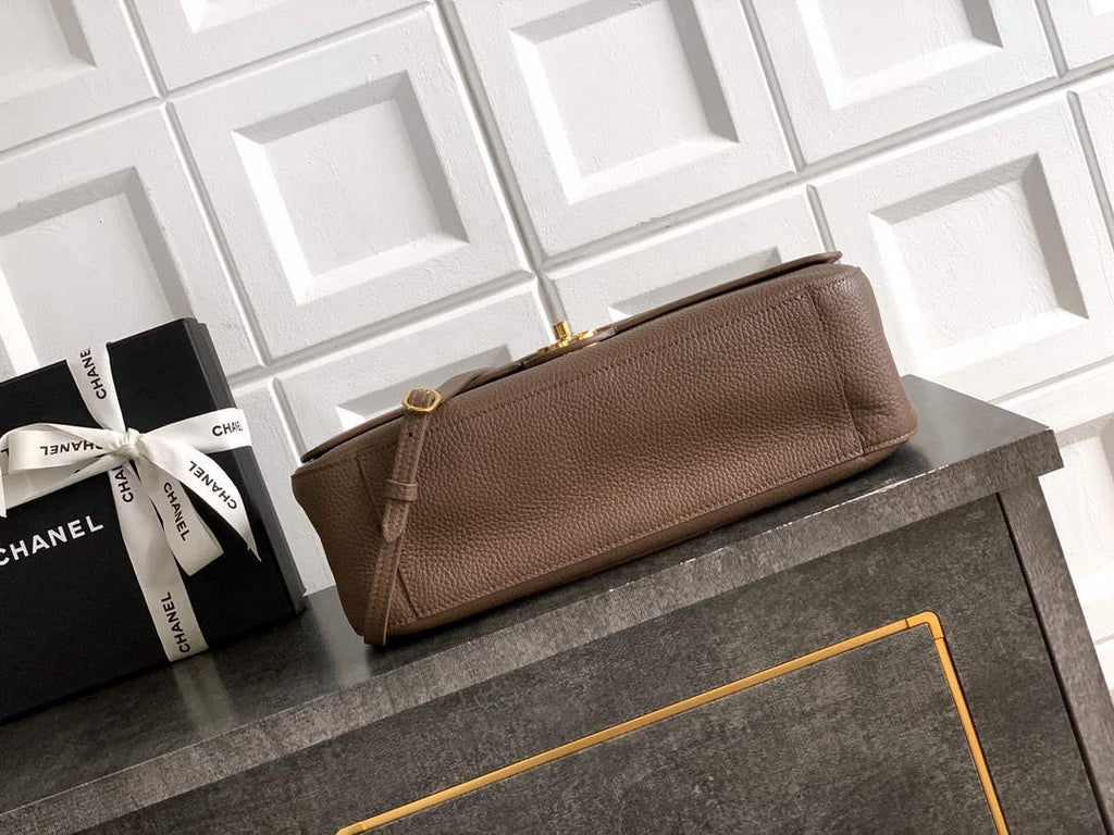 Chanel Maxi Flapbag AS6231 Grained Calfskin Light Brown Gold - Default Title - View 3