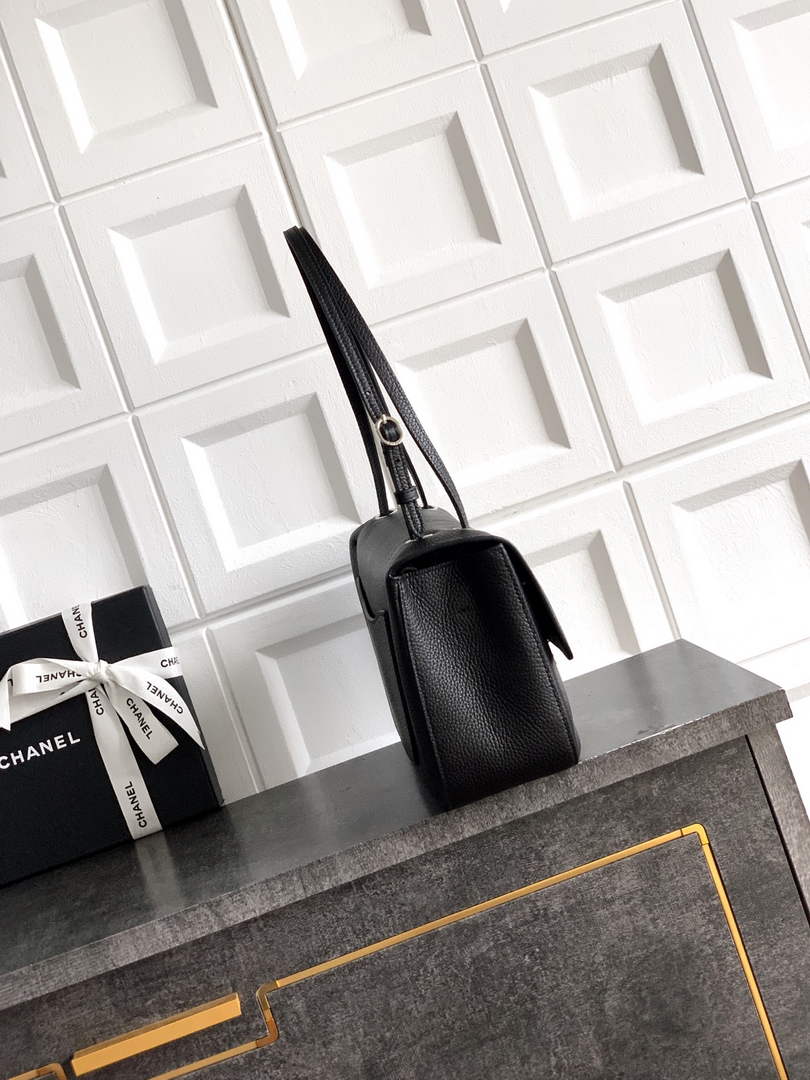 Chanel Maxi Flapbag AS6231 Grained Calfskin Black Silver - Default Title - View 2