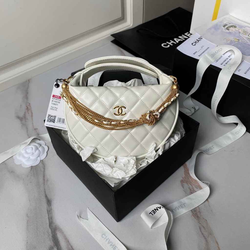 Chanel Pouch AP4058 White Shiny crumpled calfskin - Default Title - View 1