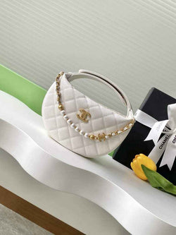 Chanel Pouch - White Grained calfskin, AP4584 imitation pearl - Default Title - View 1