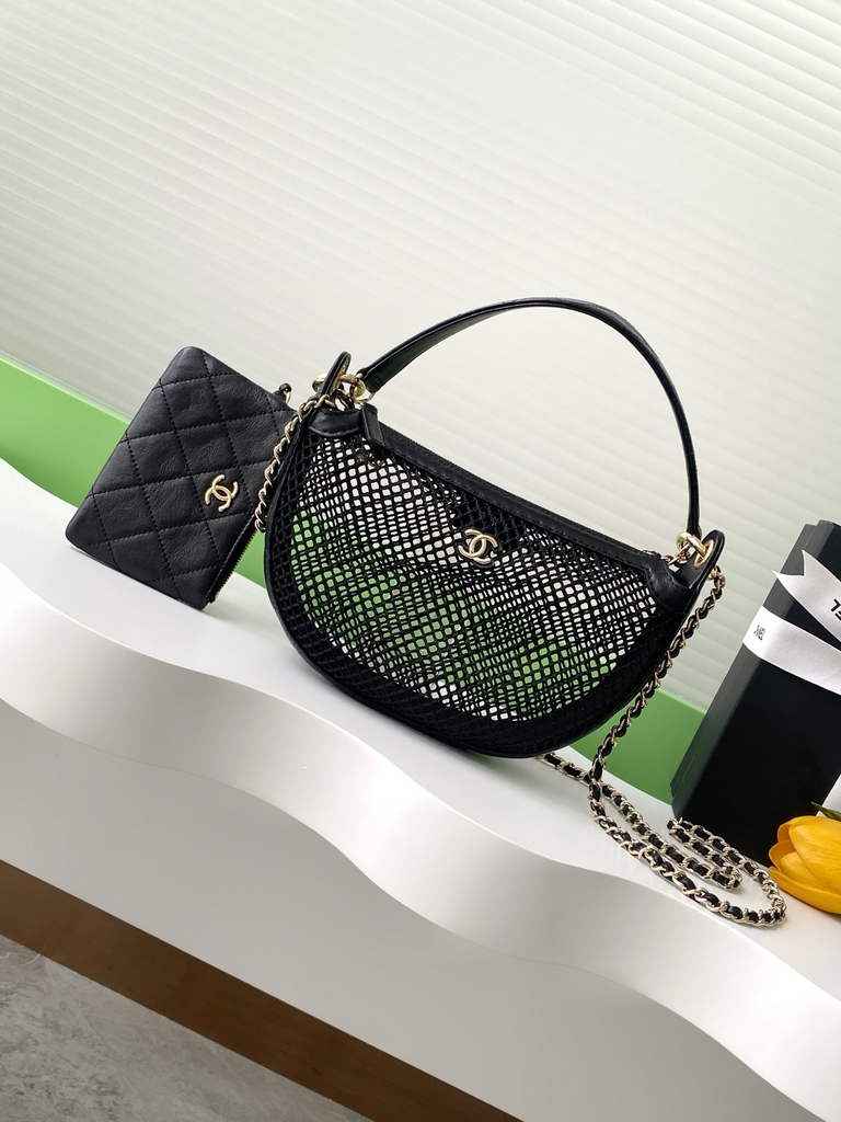 Chanel Pouch, Mesh, shiny lambskin & gold-tone metal, AP4673 black - Default Title - View 1