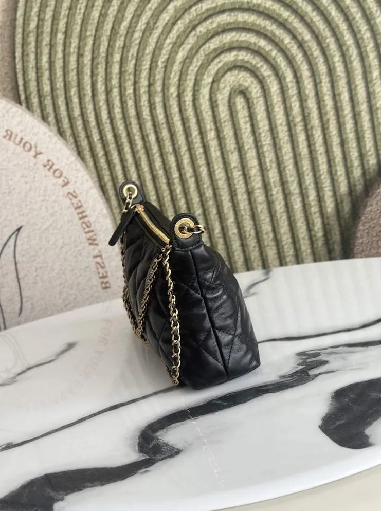 Chanel Clutch with Chain, AP3364 Lambskin Black