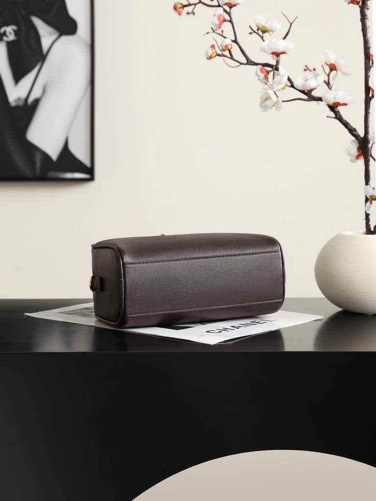 Chanel Clutch with Leather Strap, AP5528 Calfskin Coffee