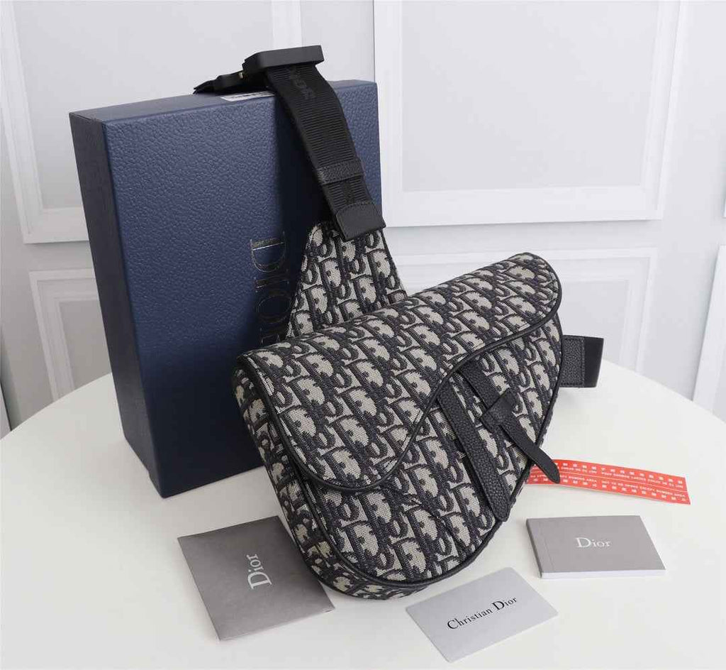 Dior 1ADPO093 Saddle Bag Beige and Black Dior Oblique Jacquard - 26 x 19 x 4.5 cm / Beige and Black - View 2