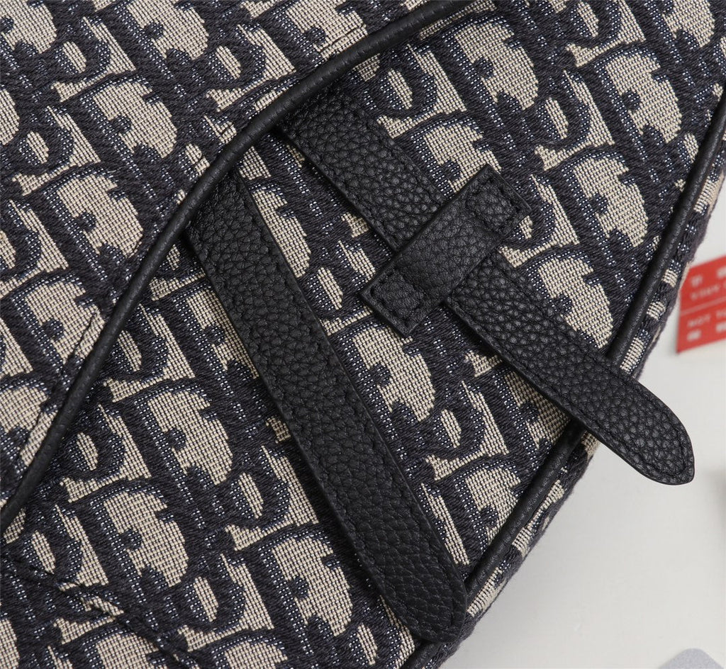 Dior 1ADPO093 Saddle Bag Beige and Black Dior Oblique Jacquard - 26 x 19 x 4.5 cm / Beige and Black - View 5