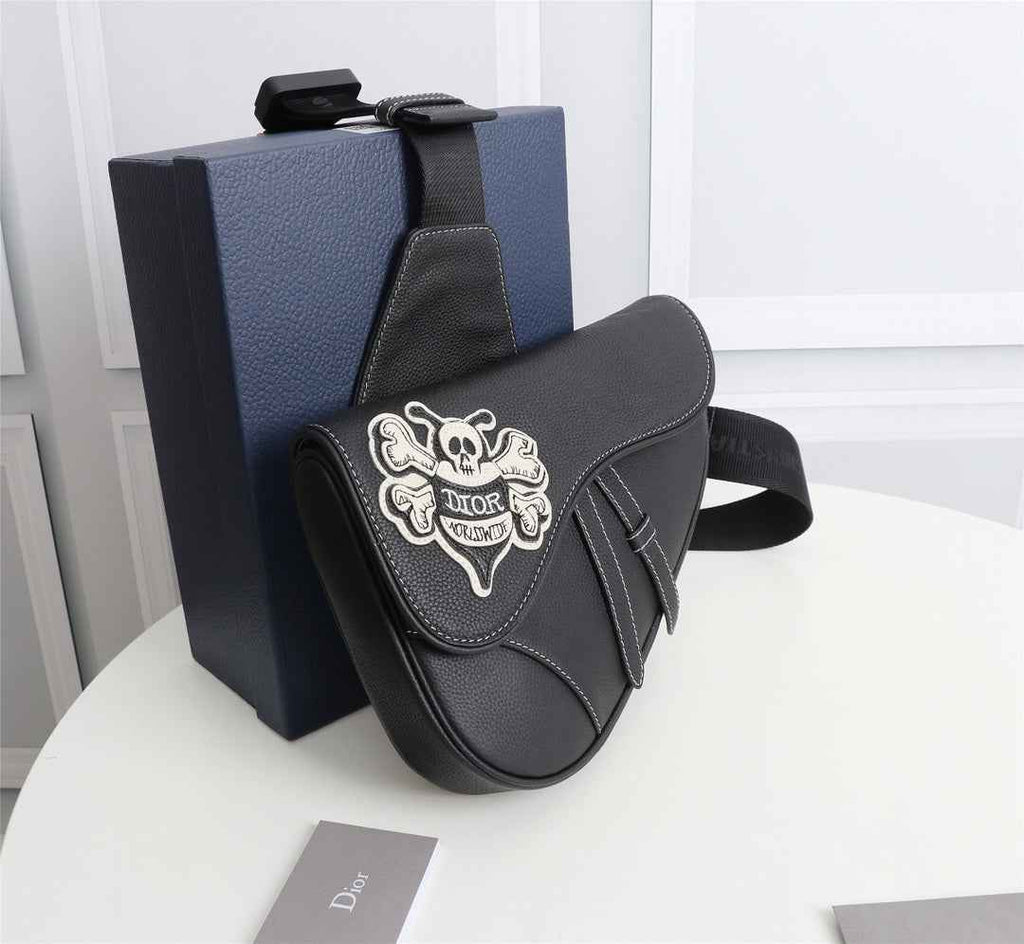 Dior 1ADPO093 Saddle Bag Black Canvas and Smooth Calfskin BB - 26 x 19 x 4.5 cm / Black - View 2