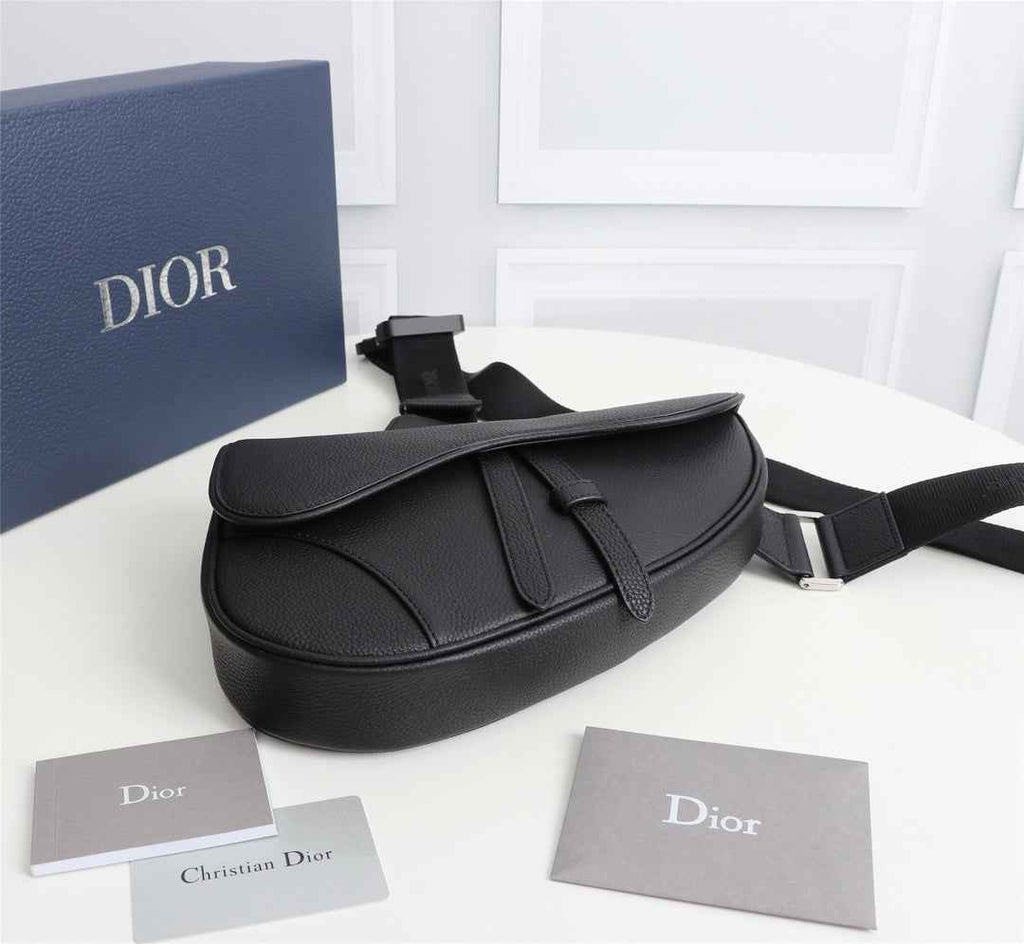 Dior 1ADPO093 Saddle Bag Black Grained Calfskin - 26 x 19 x 4.5 cm / Black - View 3