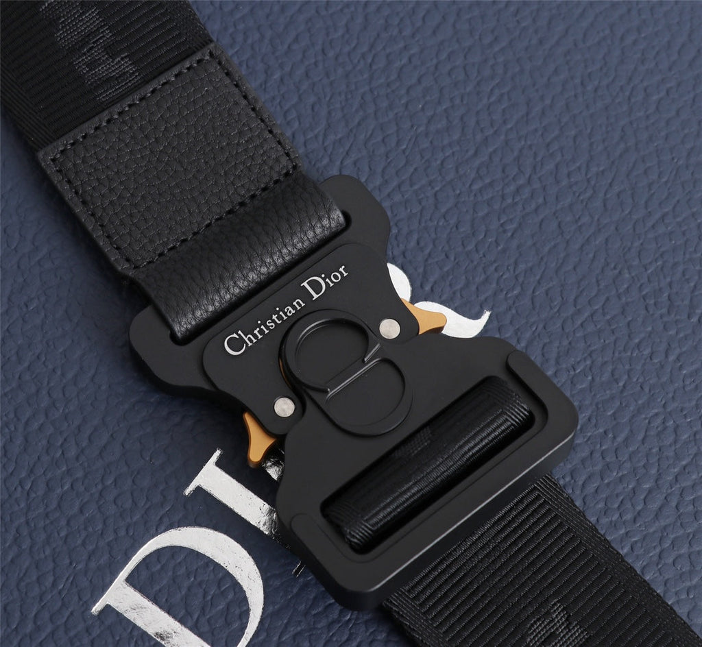 Dior 1ADPO093 Saddle Bag Black Grained Calfskin - 26 x 19 x 4.5 cm / Black - View 6