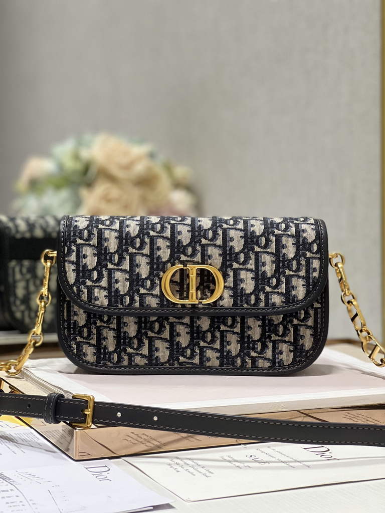 Dior 30 Montaigne Avenue Bag M9260 Blue Oblique Jacquard - Default Title - View 1