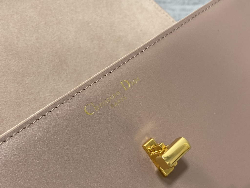Dior 30 Montaigne Avenue Bag M9260 Light Pink Box Calfskin - Default Title - View 9