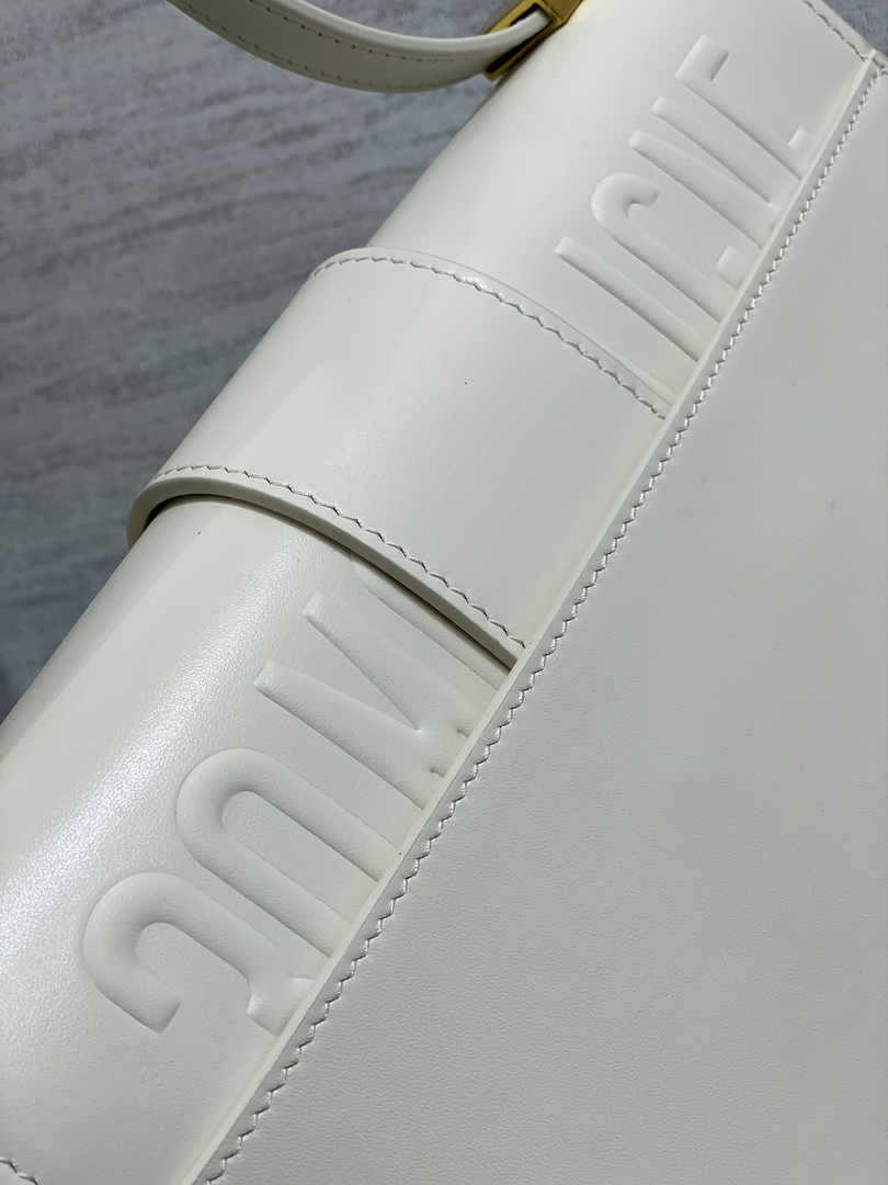 Dior 30 Montaigne Bag White Box Calfskin M9203 - Default Title - View 5