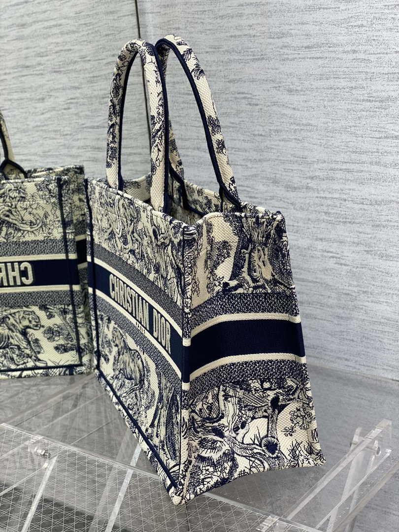 Medium Dior Book Tote M1296 Ecru and Blue Toile de Jouy Embroidery - Default Title - View 3