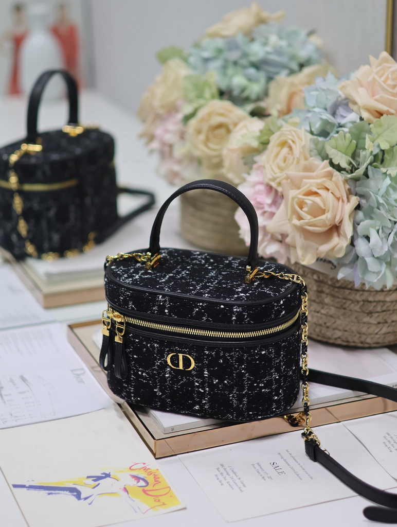 Dior Caro Small Vanity Case S5196 Black Dior Oblique Jacquard - Default Title - View 2