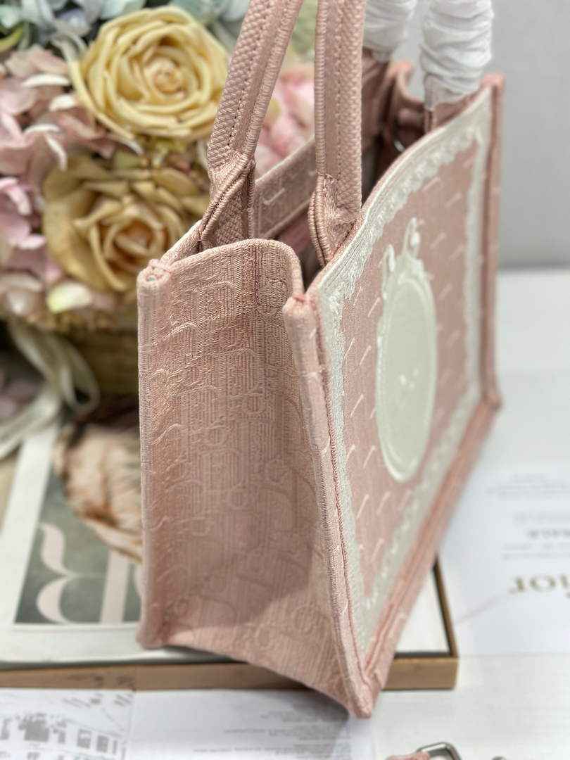 Dioramour Small Book Tote – Soupir Pink Lace Oblique - Default Title - View 3