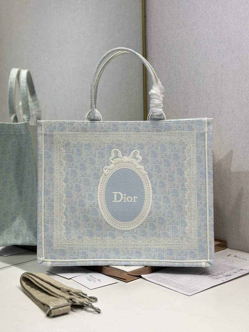 Dior Large Book Tote – Soupir Blue Oblique with Lace - Default Title - View 2