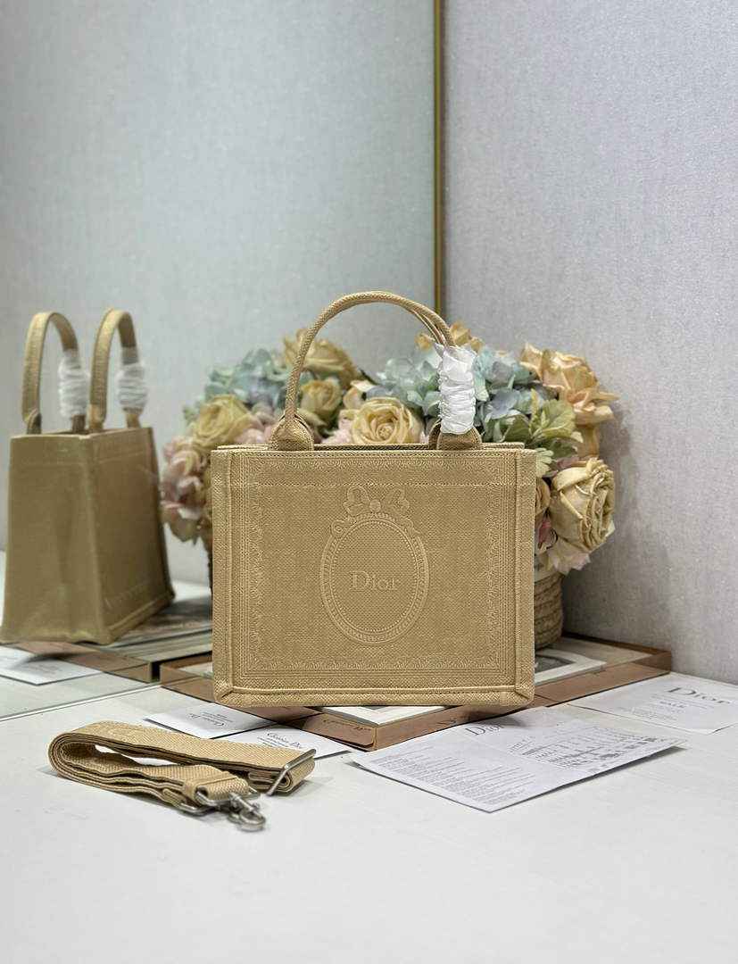 Dioramour Small Book Tote – Soupir Apricot Lace Oblique - Default Title - View 1