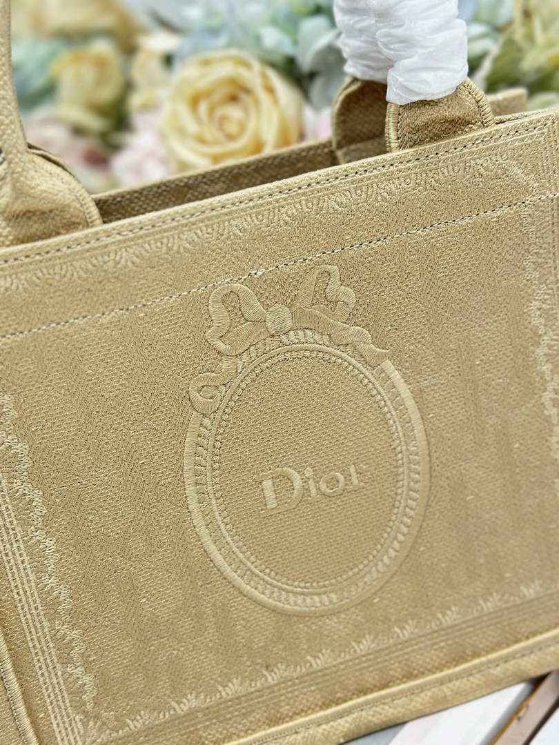 Dioramour Small Book Tote – Soupir Apricot Lace Oblique - Default Title - View 5