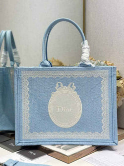 Dior Medium Book Tote with Strap – Blue Oblique with White Lace - Default Title - View 1