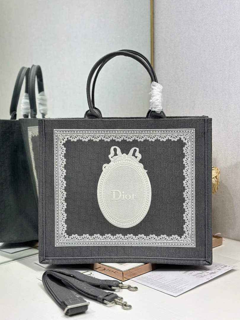 Dior Large Book Tote – Black Oblique with White Lace - Default Title - View 2