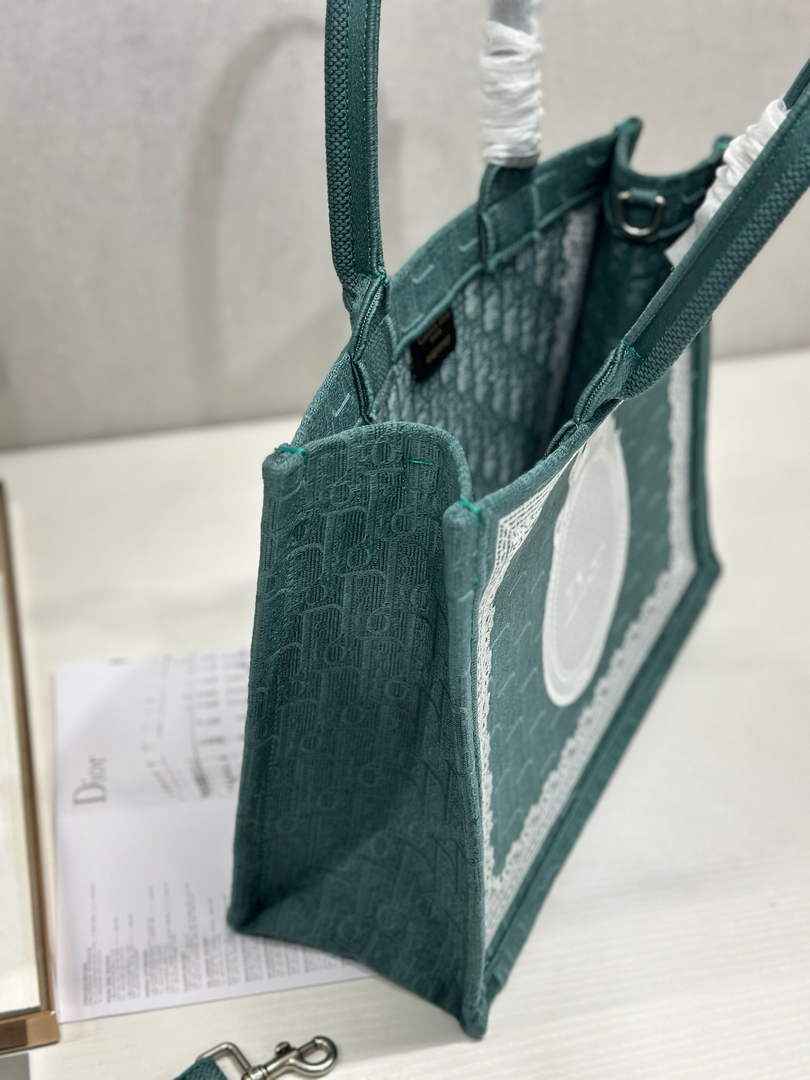 Dior Medium Book Tote with Strap – Green Oblique with White Lace - Default Title - View 5