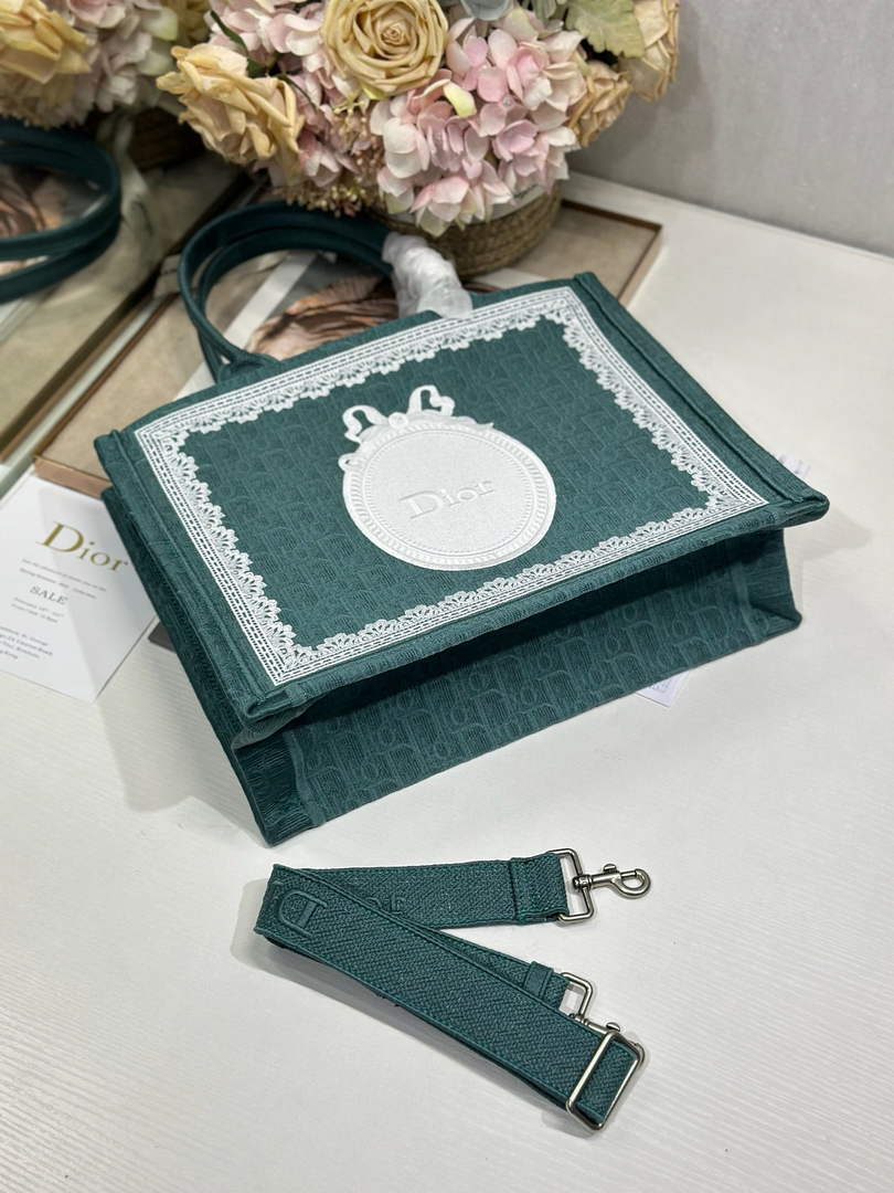 Dior Medium Book Tote with Strap – Green Oblique with White Lace - Default Title - View 7